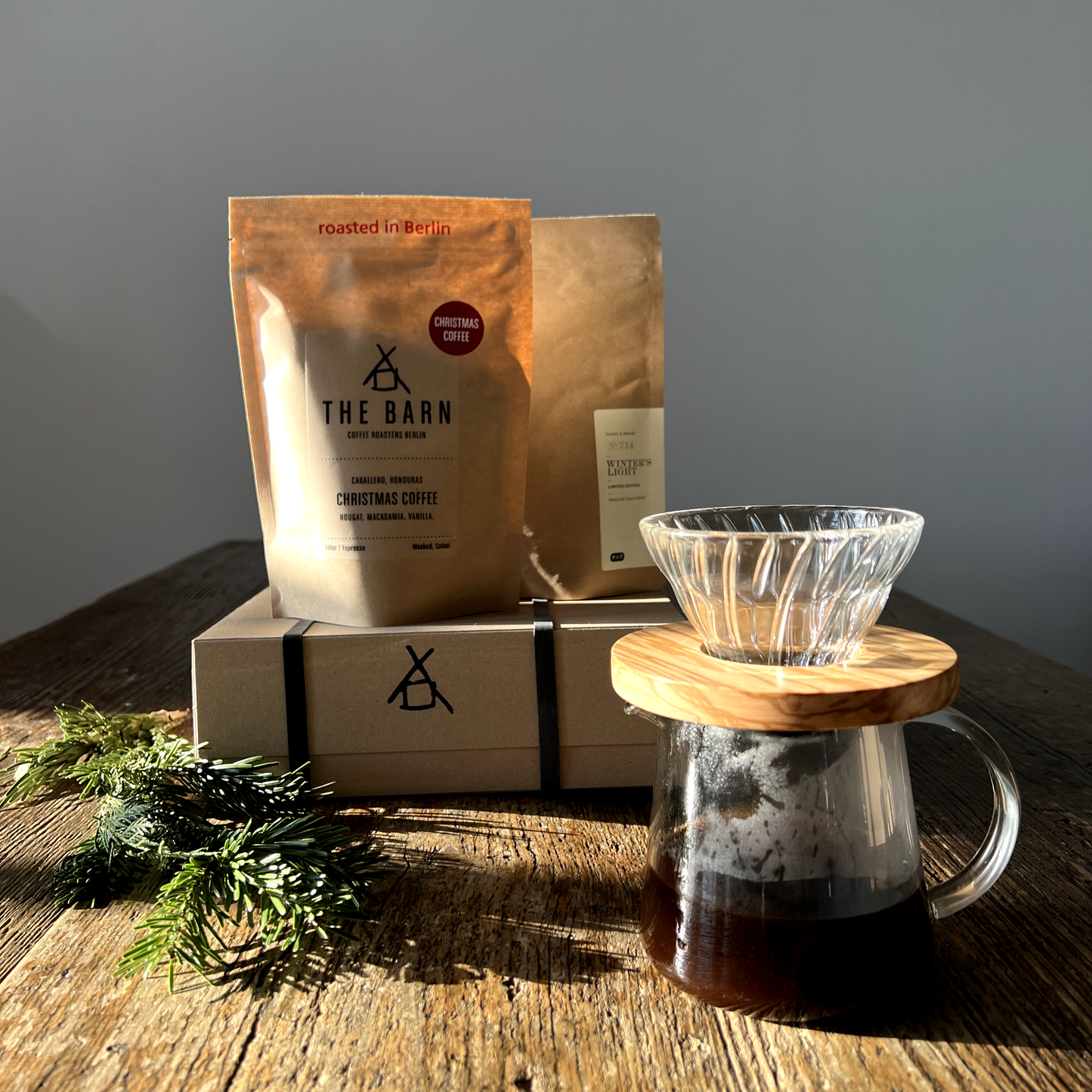 CHRISTMAS BOX: OLIVE WOOD V60