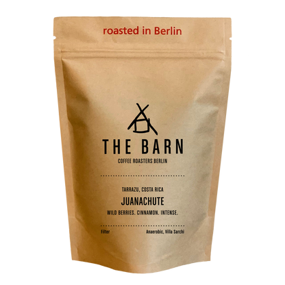 JUANACHUTE coffee bag from The Barn Coffee Roasters Berlin on a white background