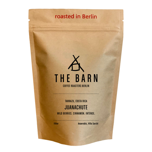 JUANACHUTE coffee bag from The Barn Coffee Roasters Berlin on a white background